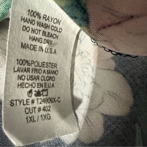 Vivace Island Dreaming Navy Cold Shoulder Style Top Size 1XL - Picture 14 of 16